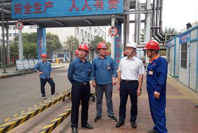 大唐集团江苏分公司总经理赵永力等领导视察慰问德创环保江苏徐塘电厂大修技改湿除项目